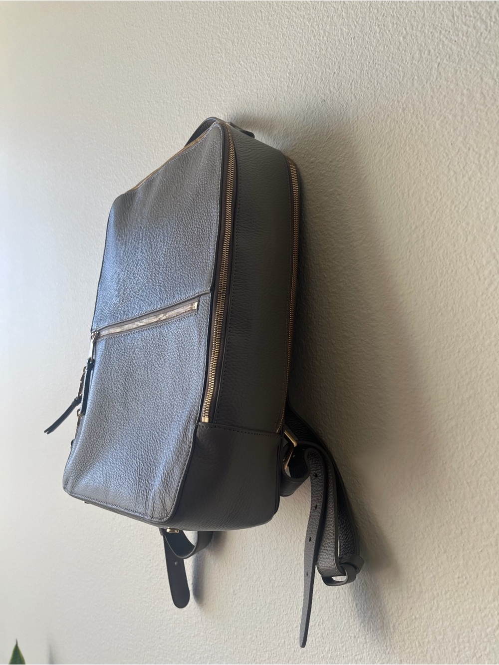 Quince Marlow Leather Laptop Backpack with Gold Hardware - Picture 10 of 12